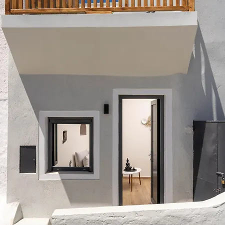 Apartment Petit Emporio (Santorini)