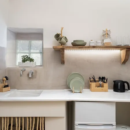 Petit * Emporio (Santorini)